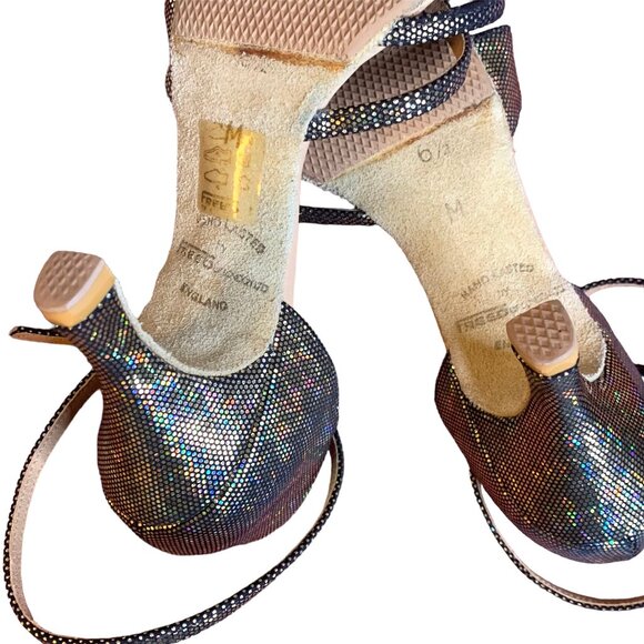 Salsa 💃🏻 Sandal, Freed of London, Glittery Gold 8M - Picture 7 of 11